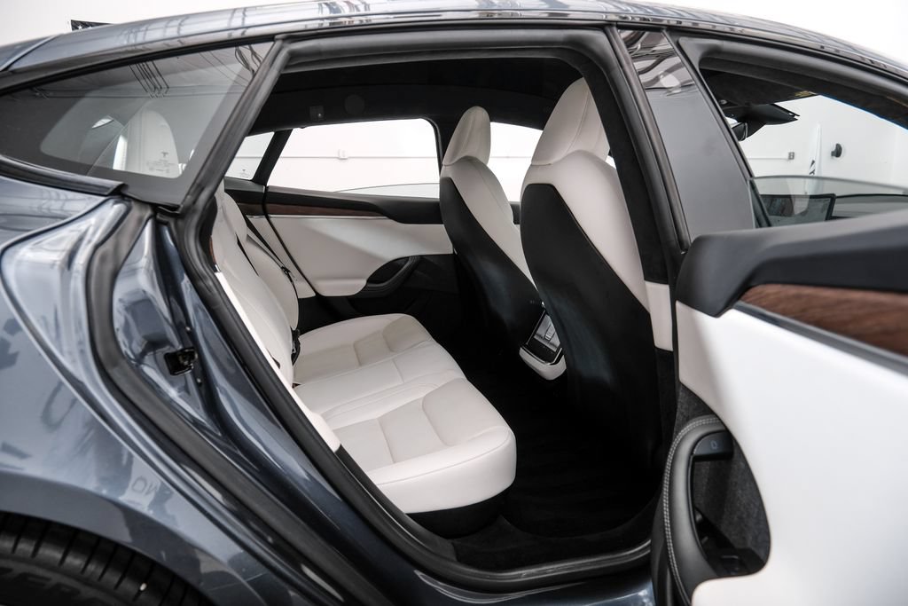 Used 2022 Tesla Model S AWD/4WD image 43