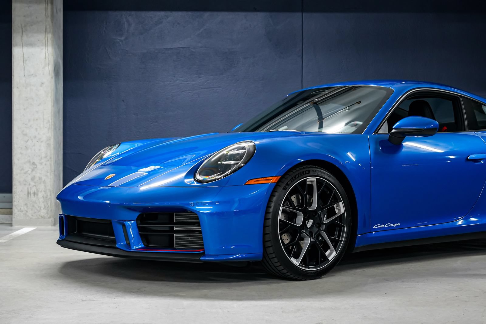 Used 2026 Porsche 911 Carrera T RWD image 37