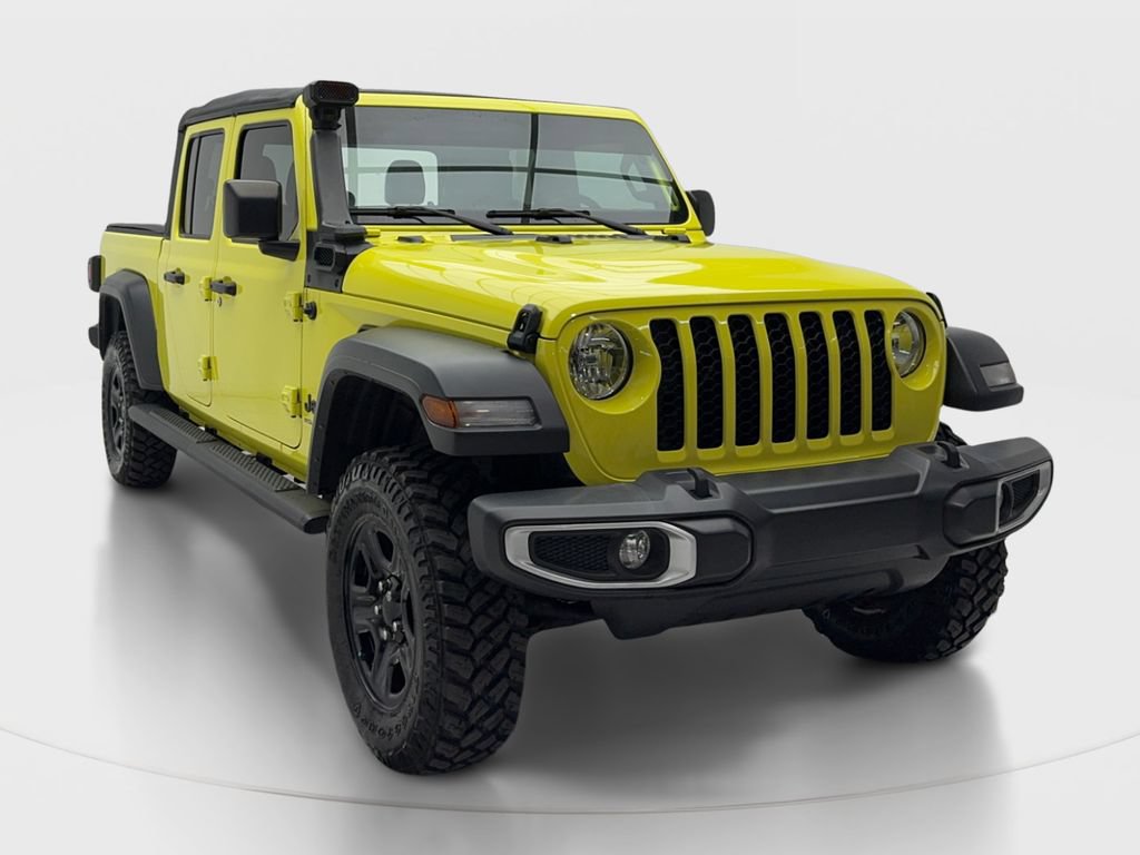Used 2023 Jeep Gladiator Sport w/ Trailer Tow Package AWD/4WD image 2