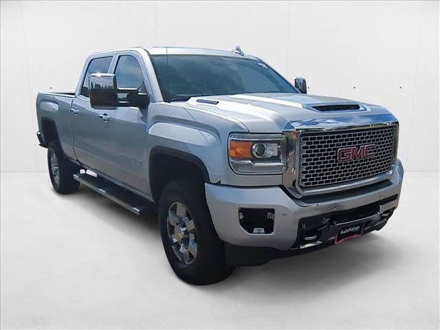 Used 2017 GMC Sierra 3500 Denali w/ Duramax Plus Package image 3