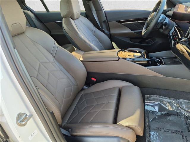 Certified 2024 BMW 530i w/ M Sport Package RWD image 22