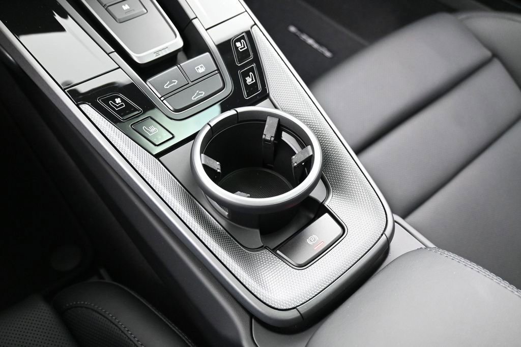New 2026 Porsche 911 Carrera 4S AWD/4WD image 22