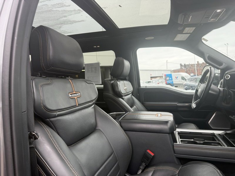 Used 2023 Ford F350 Platinum image 11