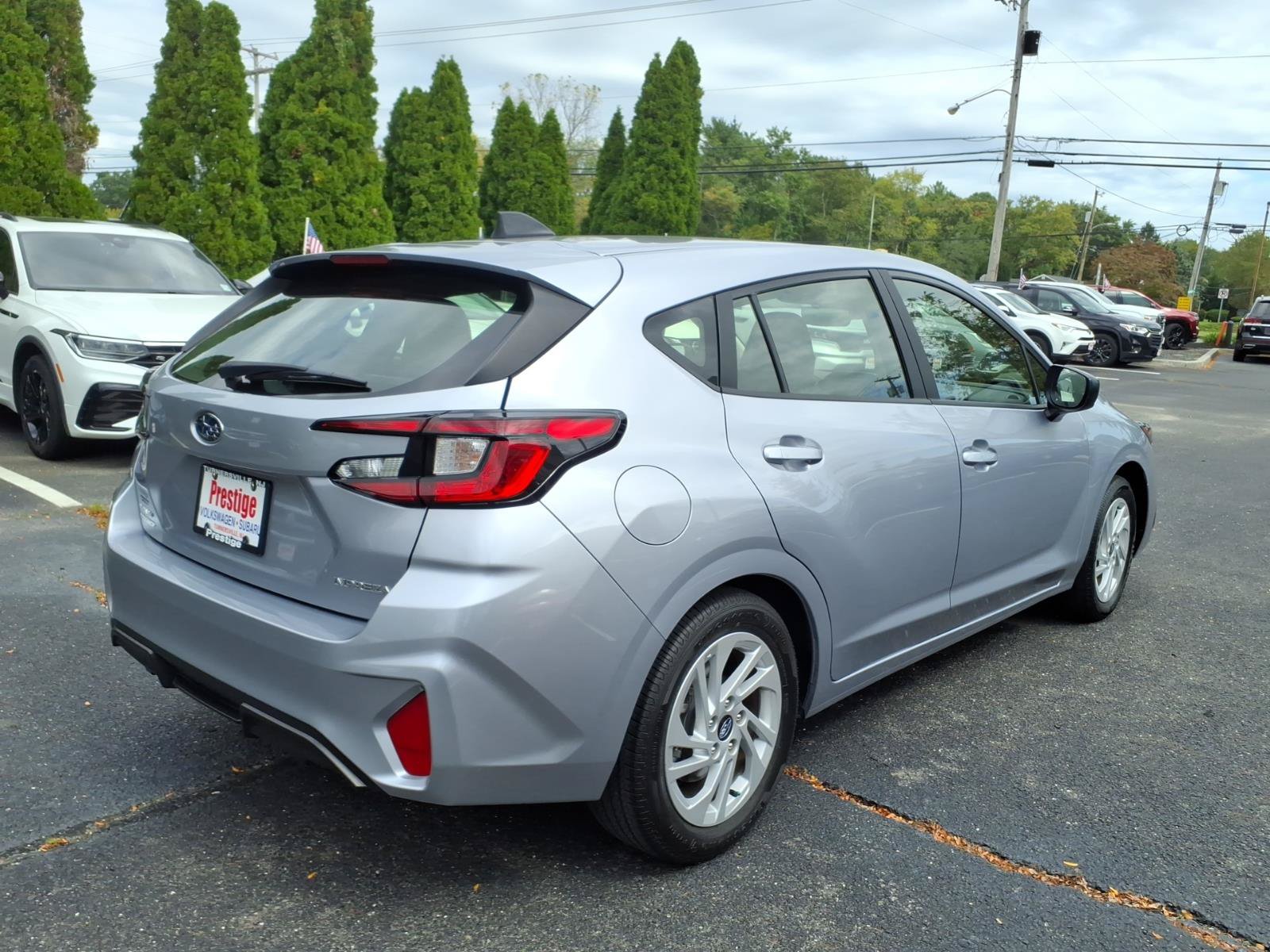 Certified 2024 Subaru Impreza 2.0i AWD/4WD image 2
