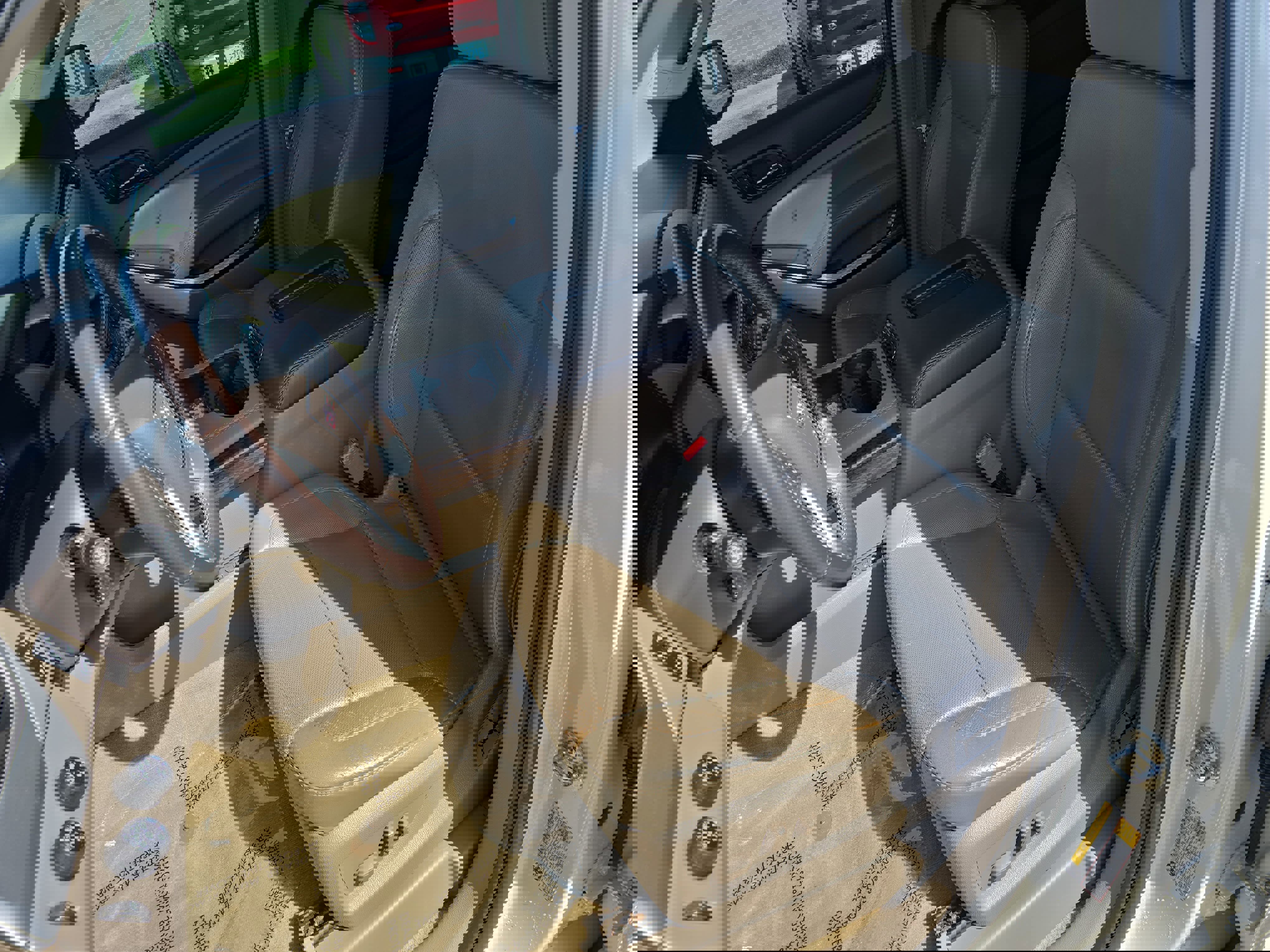 Used 2015 GMC Yukon XL SLT w/ Open Road Package image 17