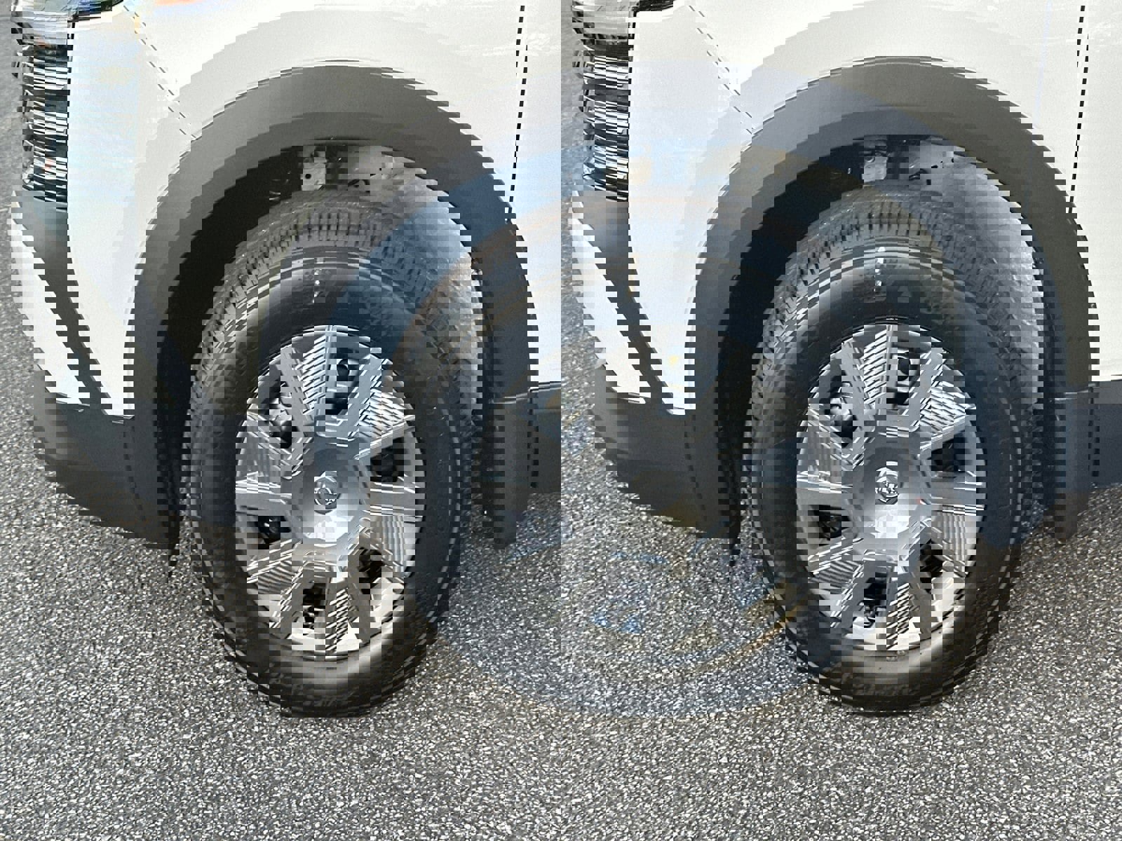 New 2026 Nissan Kicks S image 11