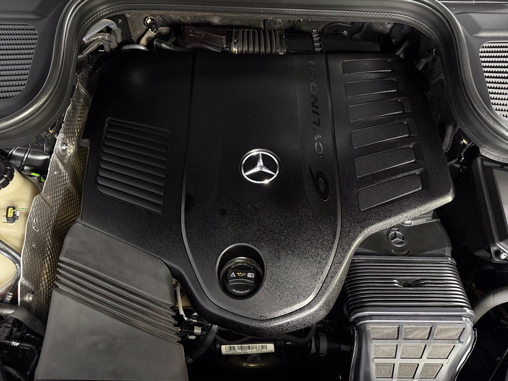 Used 2020 Mercedes-Benz GLS 450 4MATIC image 25