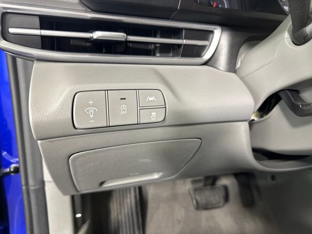 Certified 2023 Hyundai Elantra SE image 19