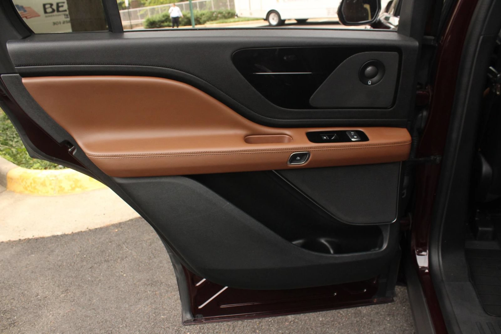 Used 2023 Lincoln Aviator Reserve w/ Equipment Group 201A AWD/4WD image 20