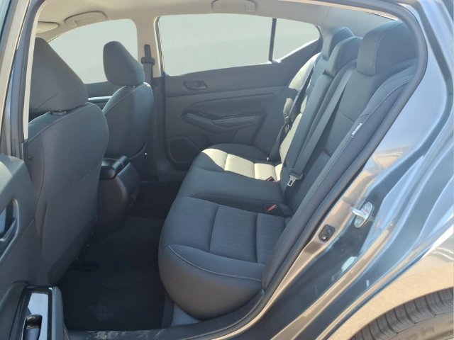 Used 2023 Nissan Altima 2.5 SV FWD image 22