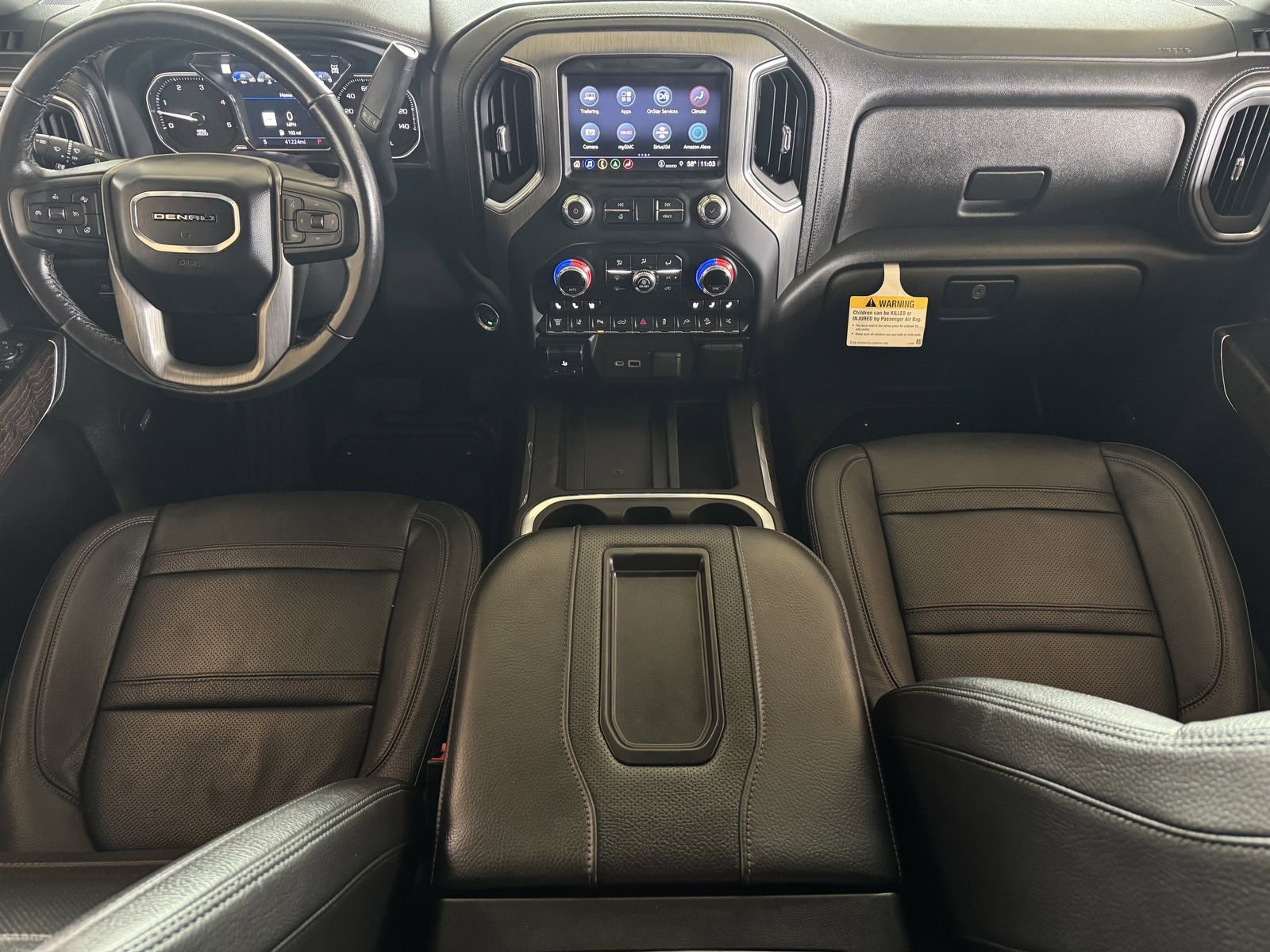 Used 2022 GMC Sierra 2500 Denali w/ Denali Black Diamond Edition AWD/4WD image 13
