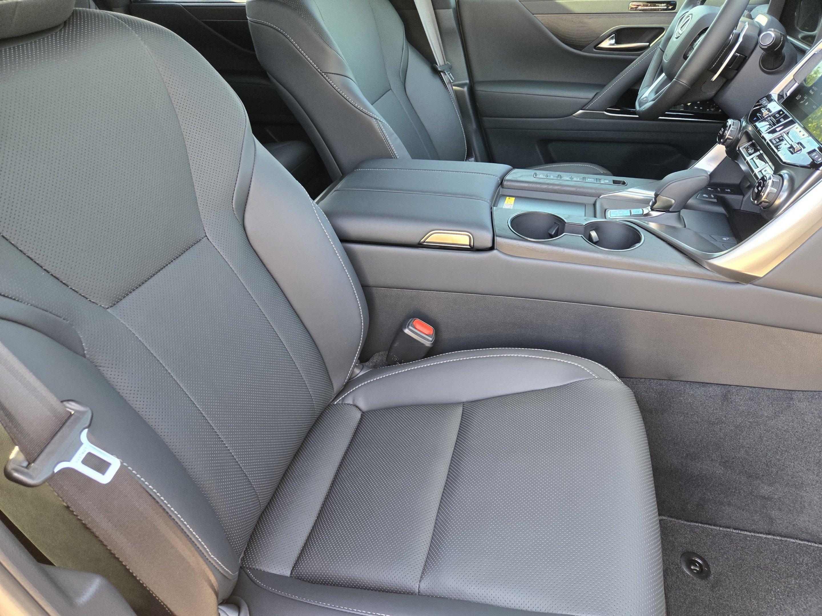 New 2026 Lexus LX 700h Luxury w/ Appearance Package AWD/4WD image 10