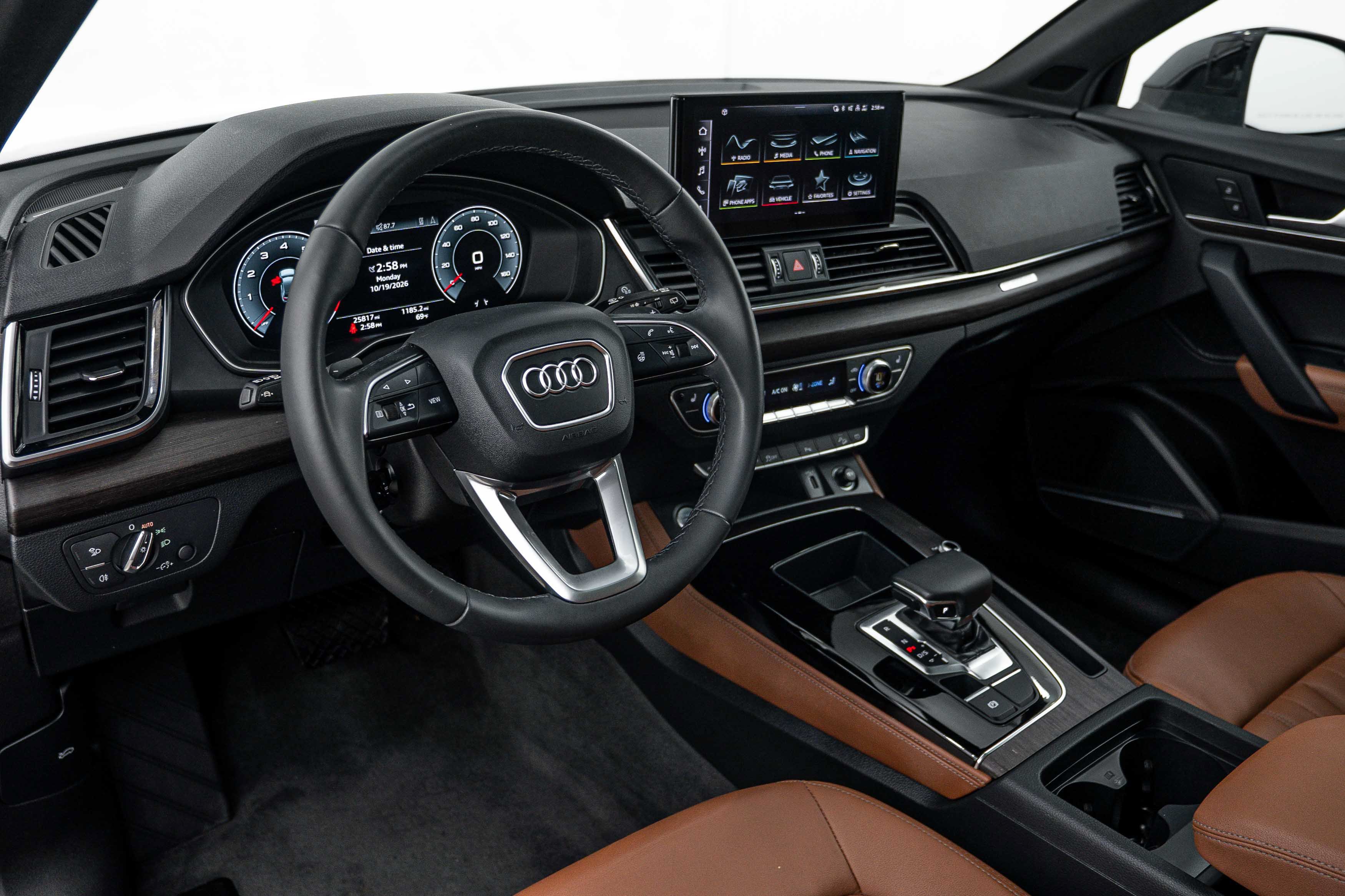 Certified 2023 Audi Q5 2.0T Premium Plus w/ Premium Plus Package AWD/4WD image 8