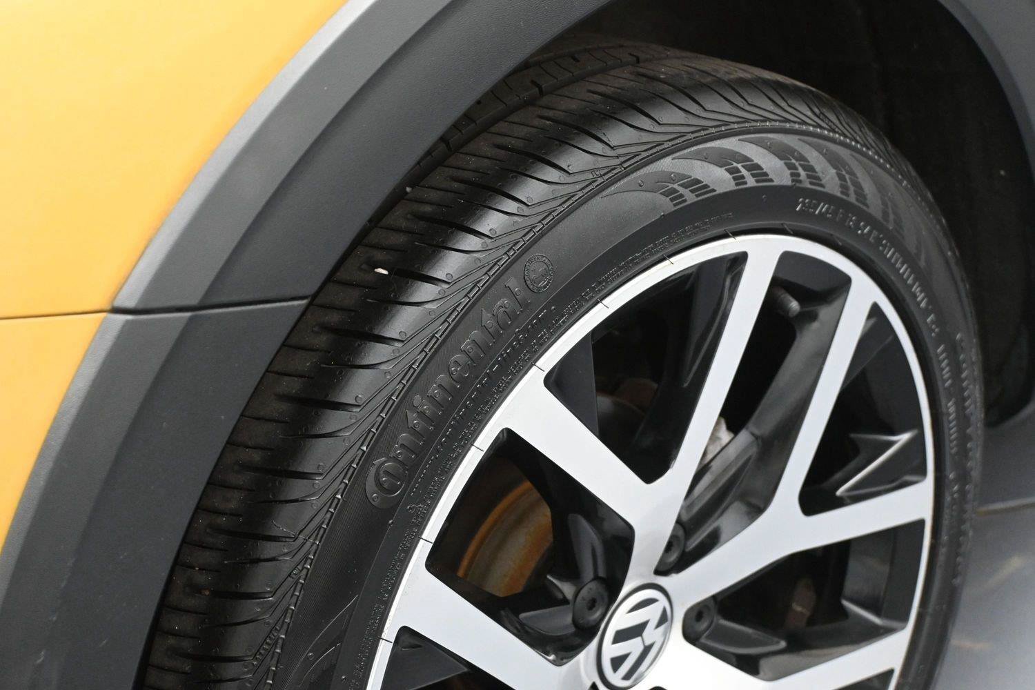 Used 2017 Volkswagen Beetle 1.8T Dune FWD image 16