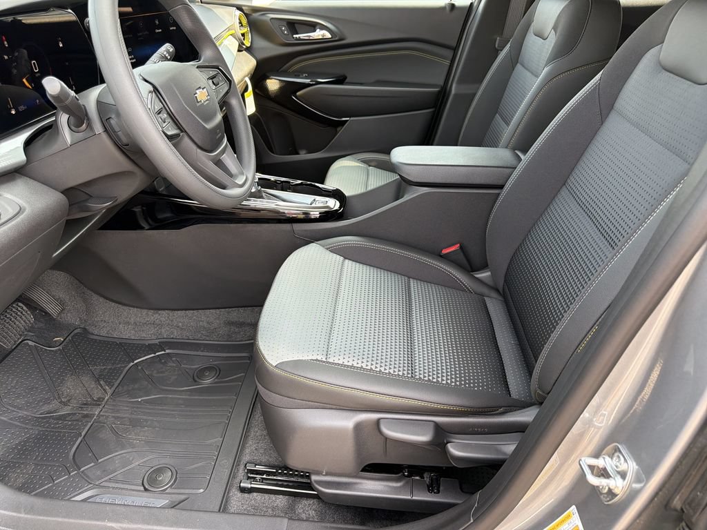 New 2026 Chevrolet Trax LT FWD image 21