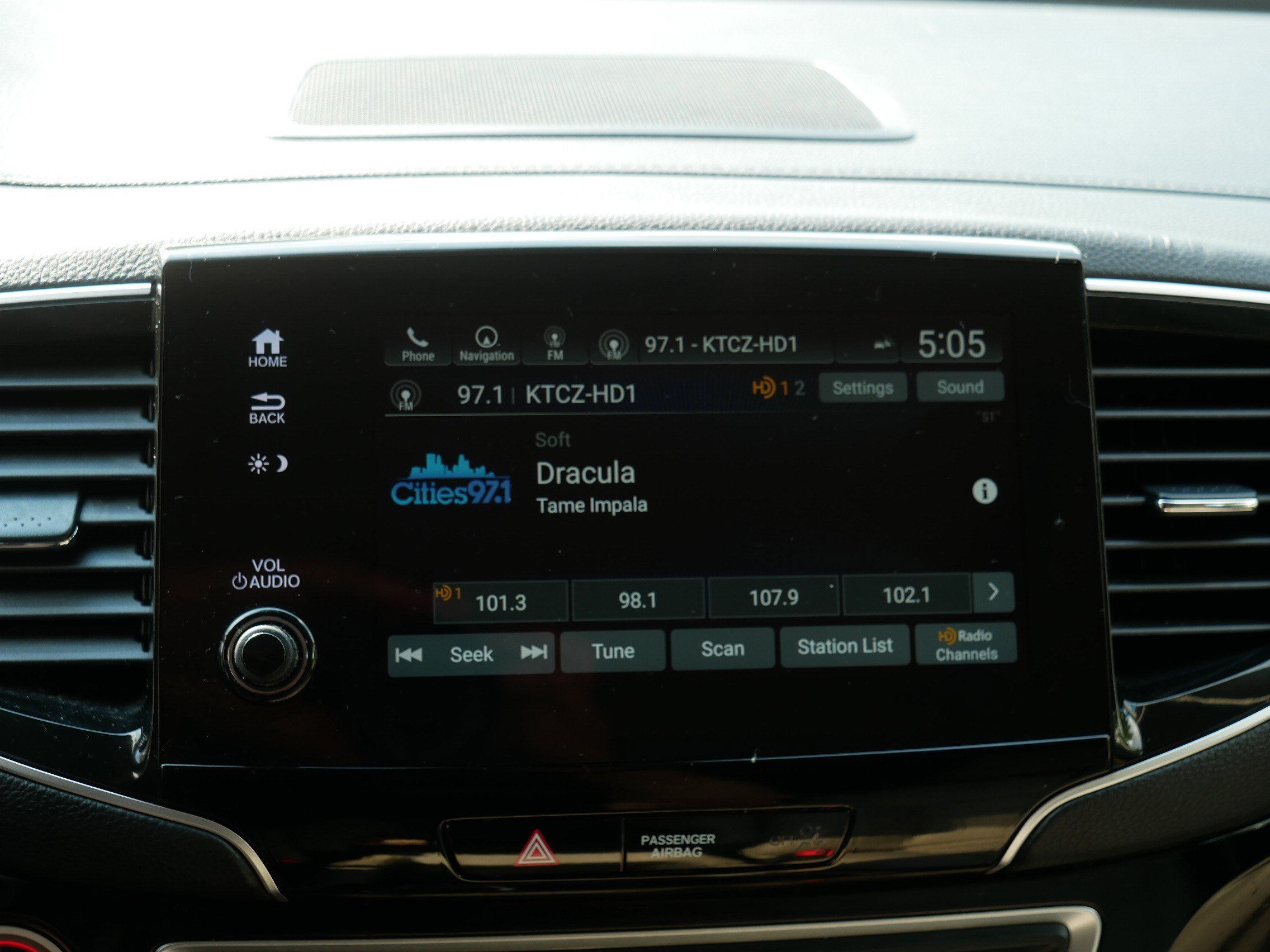 Used 2021 Honda Pilot Touring image 22