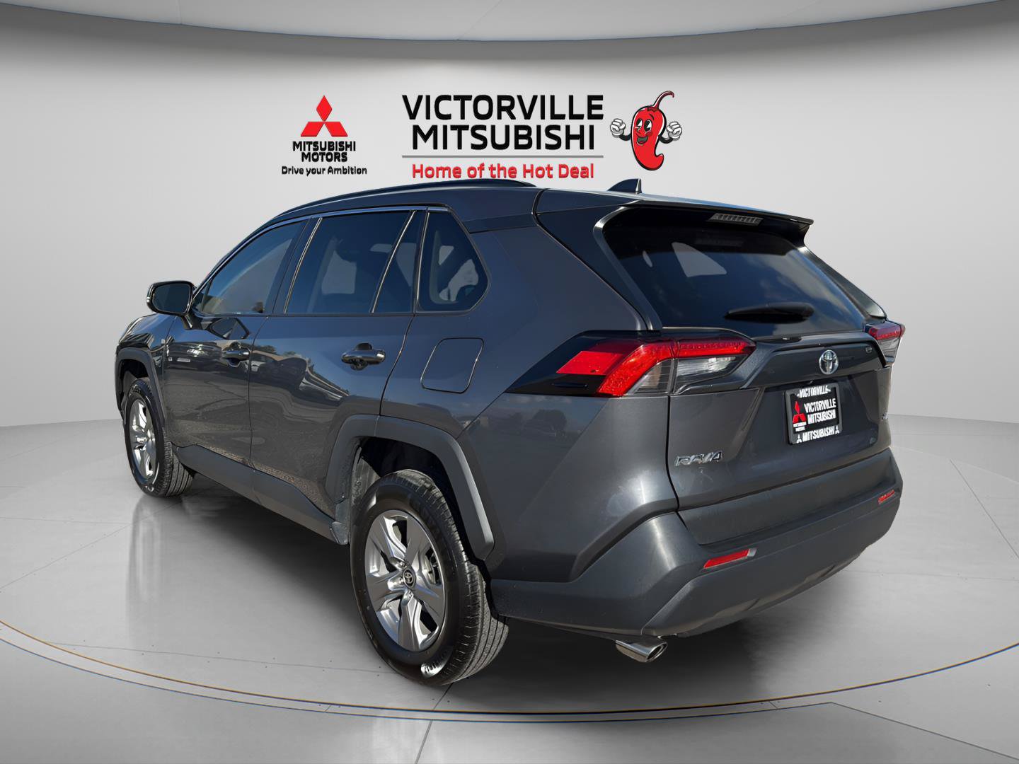 Used 2024 Toyota RAV4 XLE FWD image 7