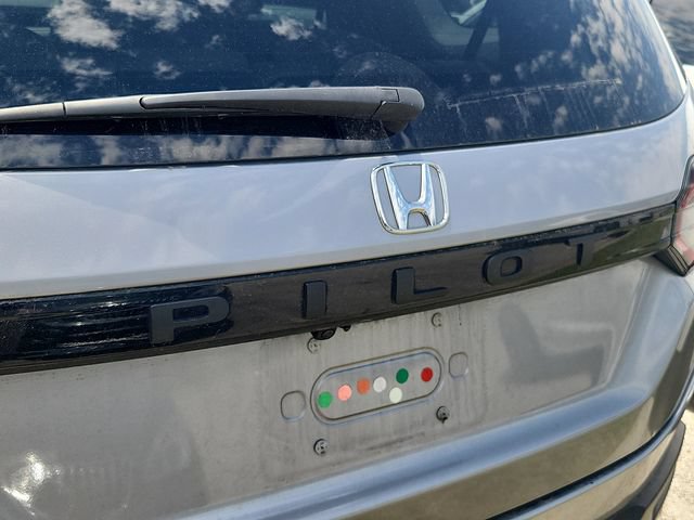 Used 2023 Honda Pilot EX-L image 4