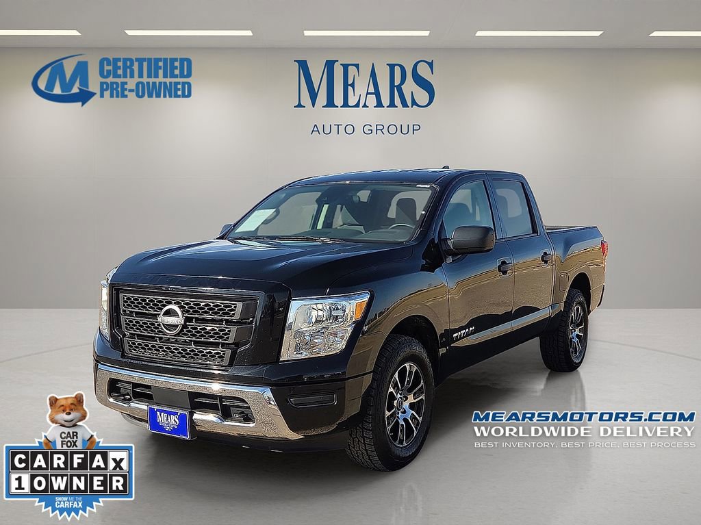 Used 2023 Nissan Titan SV image 1