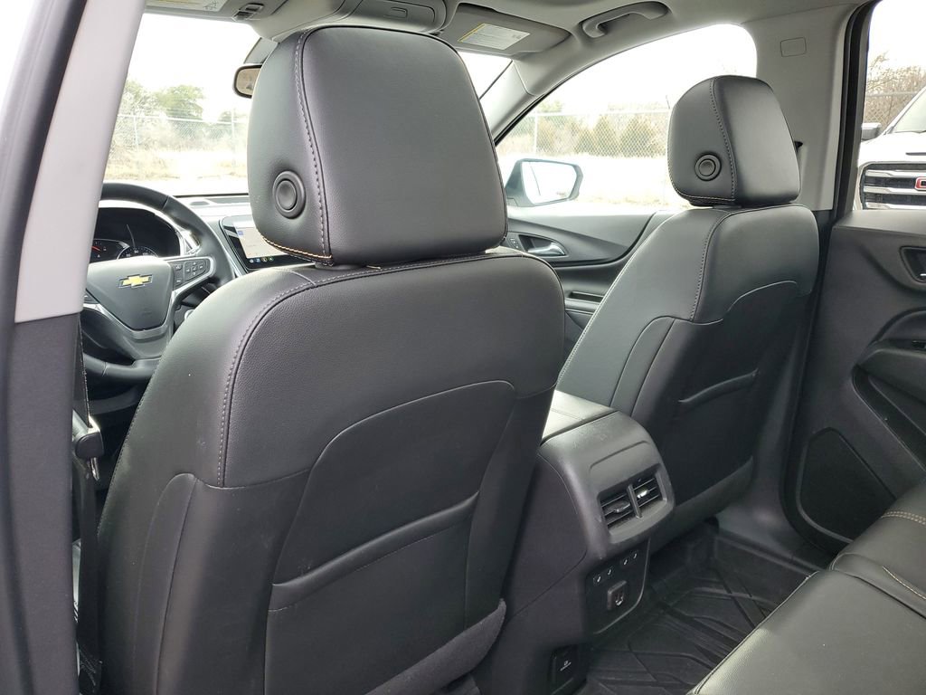 Used 2023 Chevrolet Equinox Premier image 31