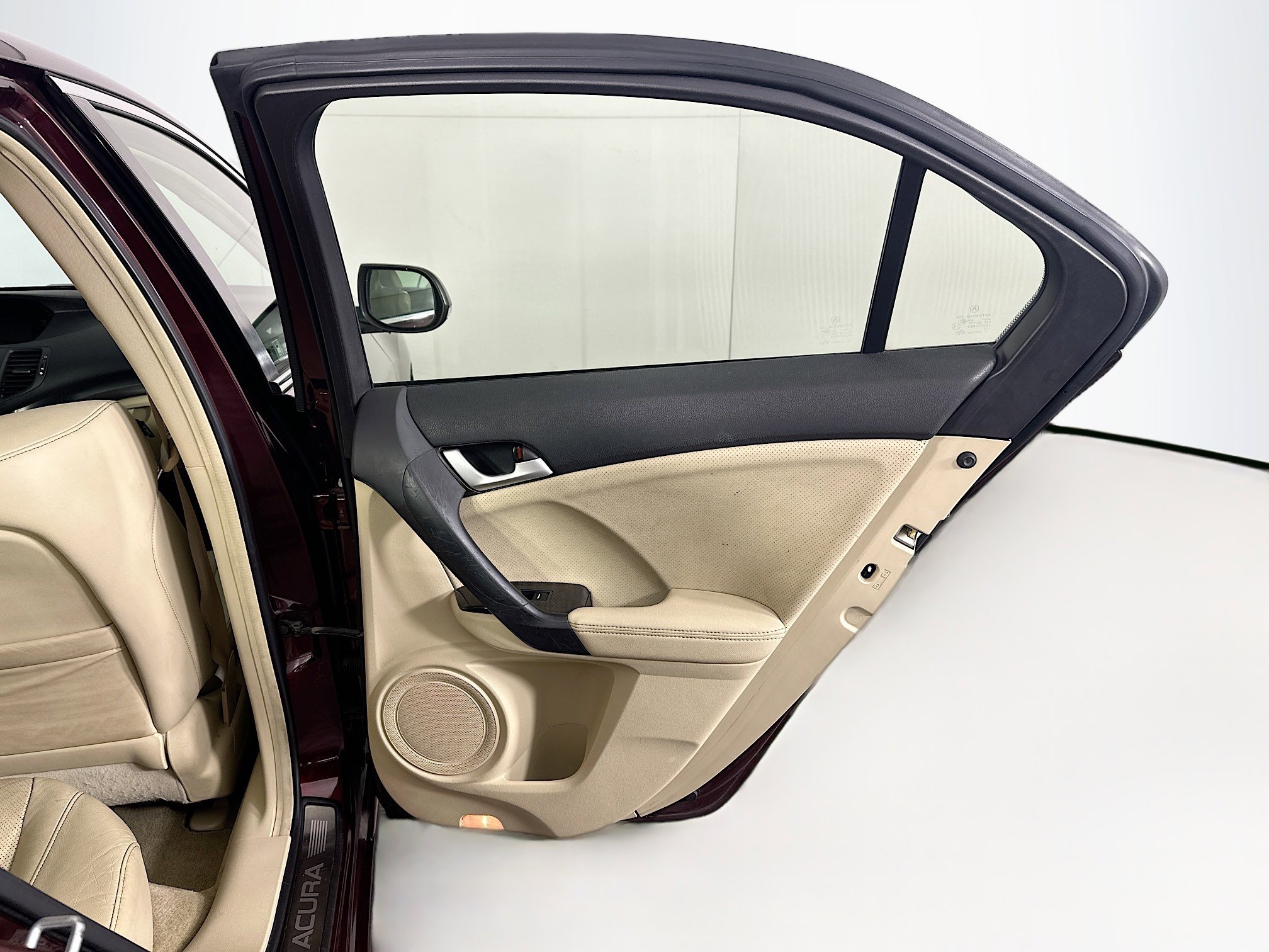 Used 2012 Acura TSX Sedan image 30