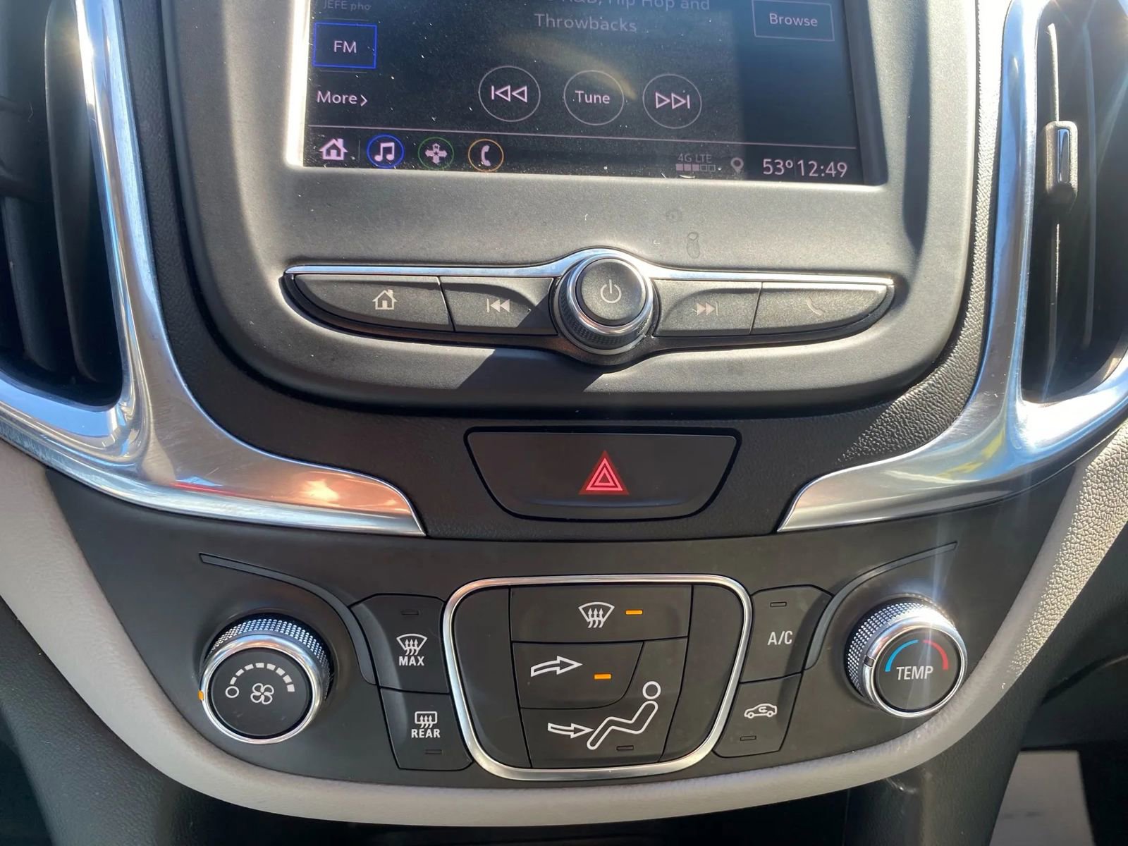 Used 2021 Chevrolet Equinox LS image 21