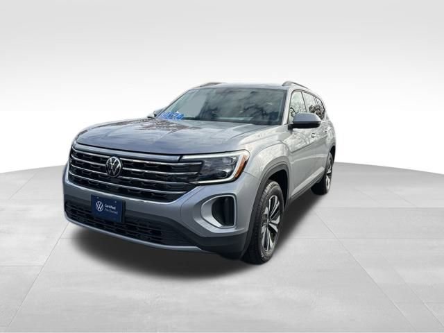Used 2025 Volkswagen Atlas SE image 4