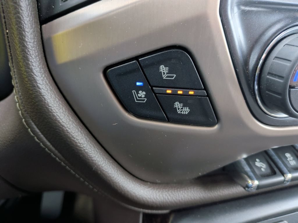 Used 2016 GMC Sierra 3500 Denali w/ Duramax Plus Package AWD/4WD image 22