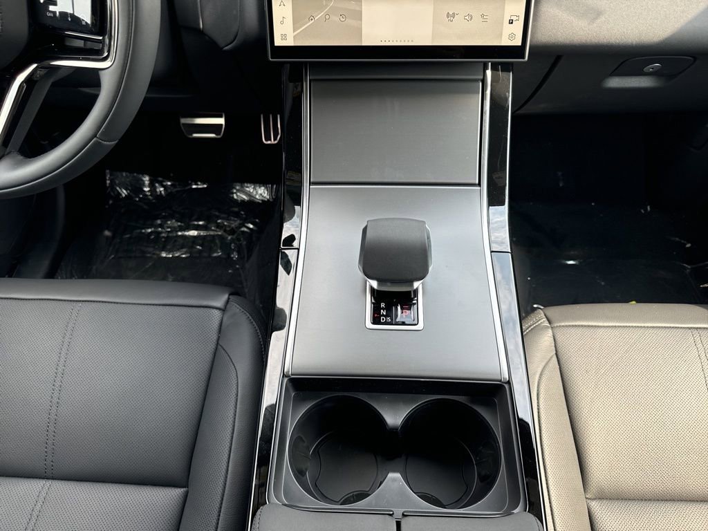 Used 2025 Land Rover Range Rover Velar Dynamic SE image 24