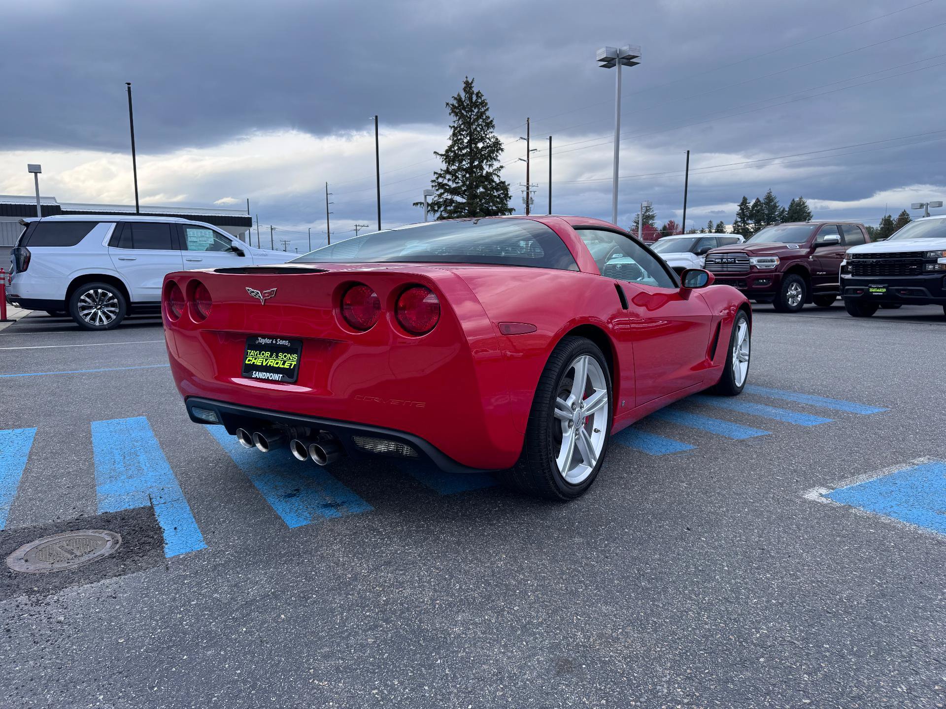 Used 2008 Chevrolet Corvette Coupe w/ Preferred Equipment Group RWD image 7