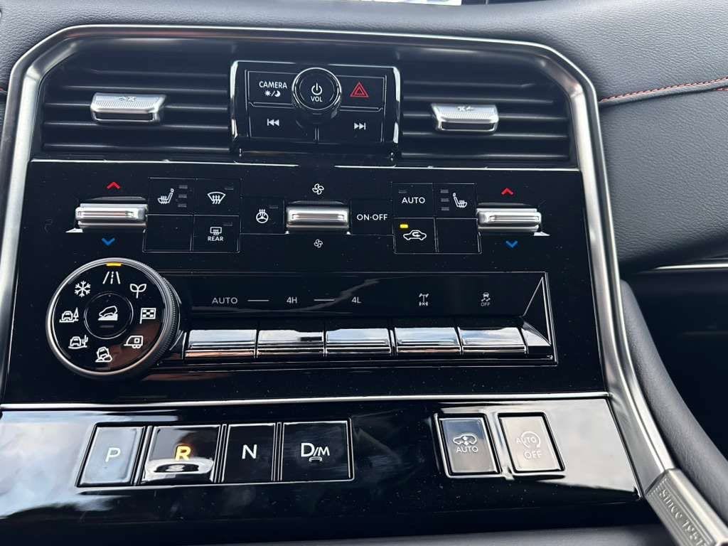 New 2026 Nissan Armada PRO-4X w/ Captain's Chari Seat Package AWD/4WD image 12
