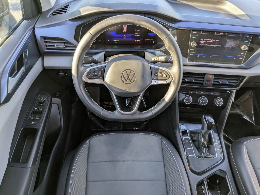 Certified 2023 Volkswagen Taos SE FWD image 12