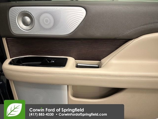 Used 2024 Lincoln Navigator Reserve image 22