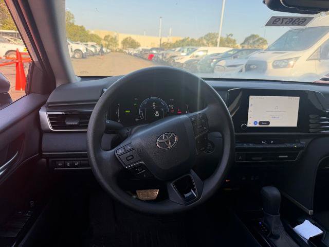 Used 2026 Toyota Camry LE w/ Convenience Package FWD image 6