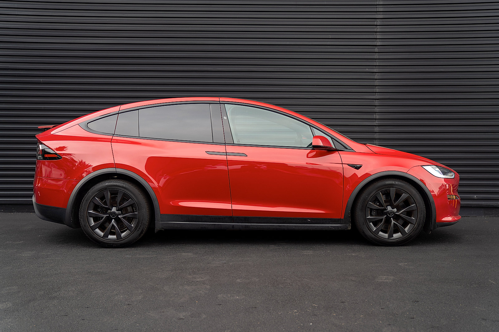 Used 2023 Tesla Model X AWD/4WD image 27
