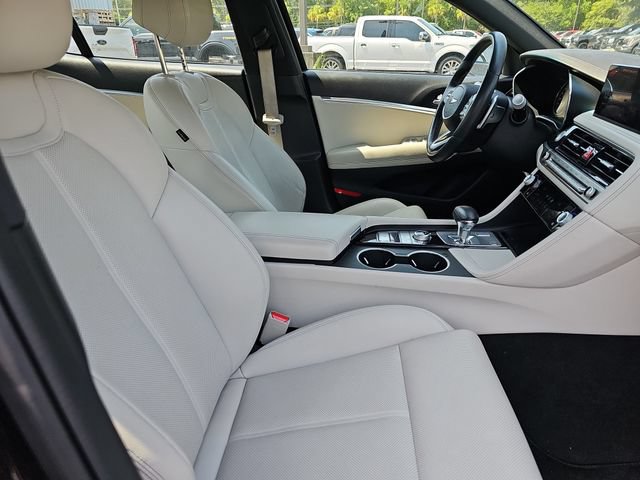 Used 2025 Genesis G70 2.5T AWD/4WD image 12