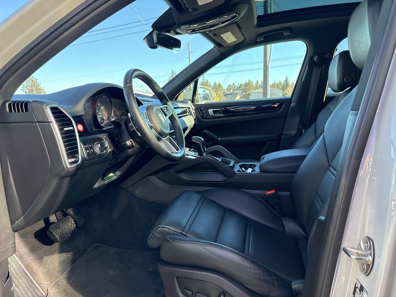 Used 2022 Porsche Cayenne Base image 8