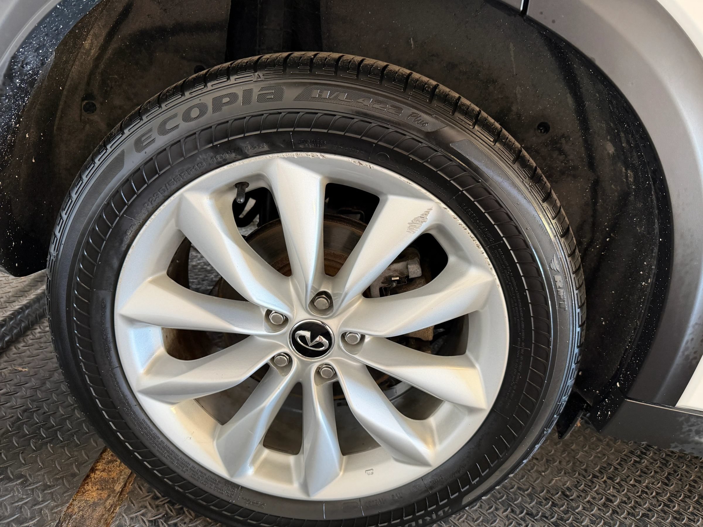 Used 2019 INFINITI QX50 Essential AWD/4WD image 45
