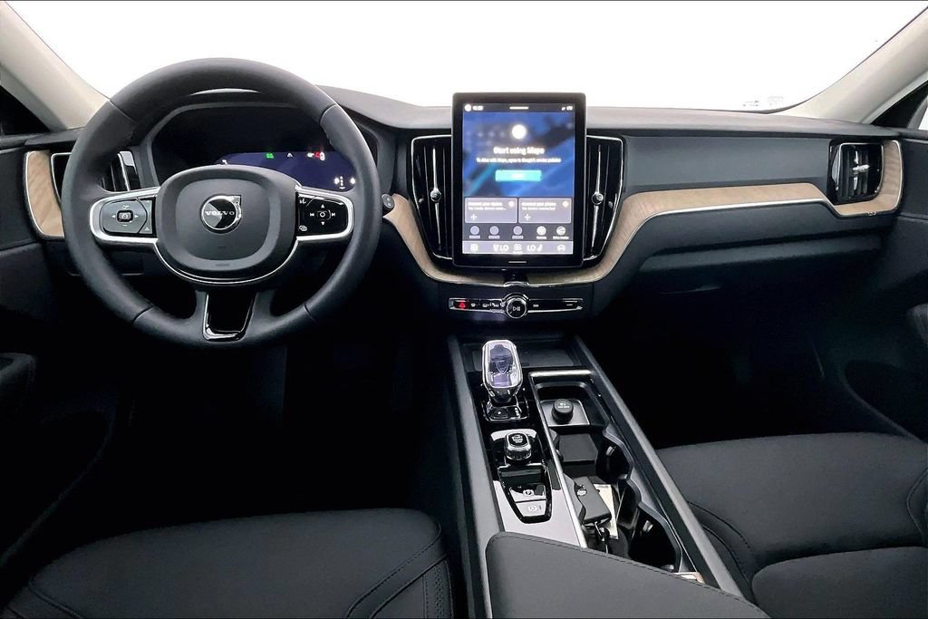 New 2026 Volvo XC60 B5 Core w/ Climate Package AWD/4WD image 7