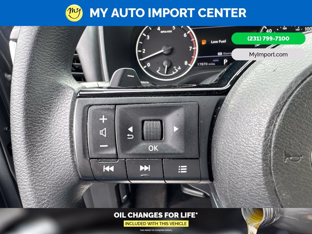 Used 2023 Nissan Rogue SV AWD/4WD image 16