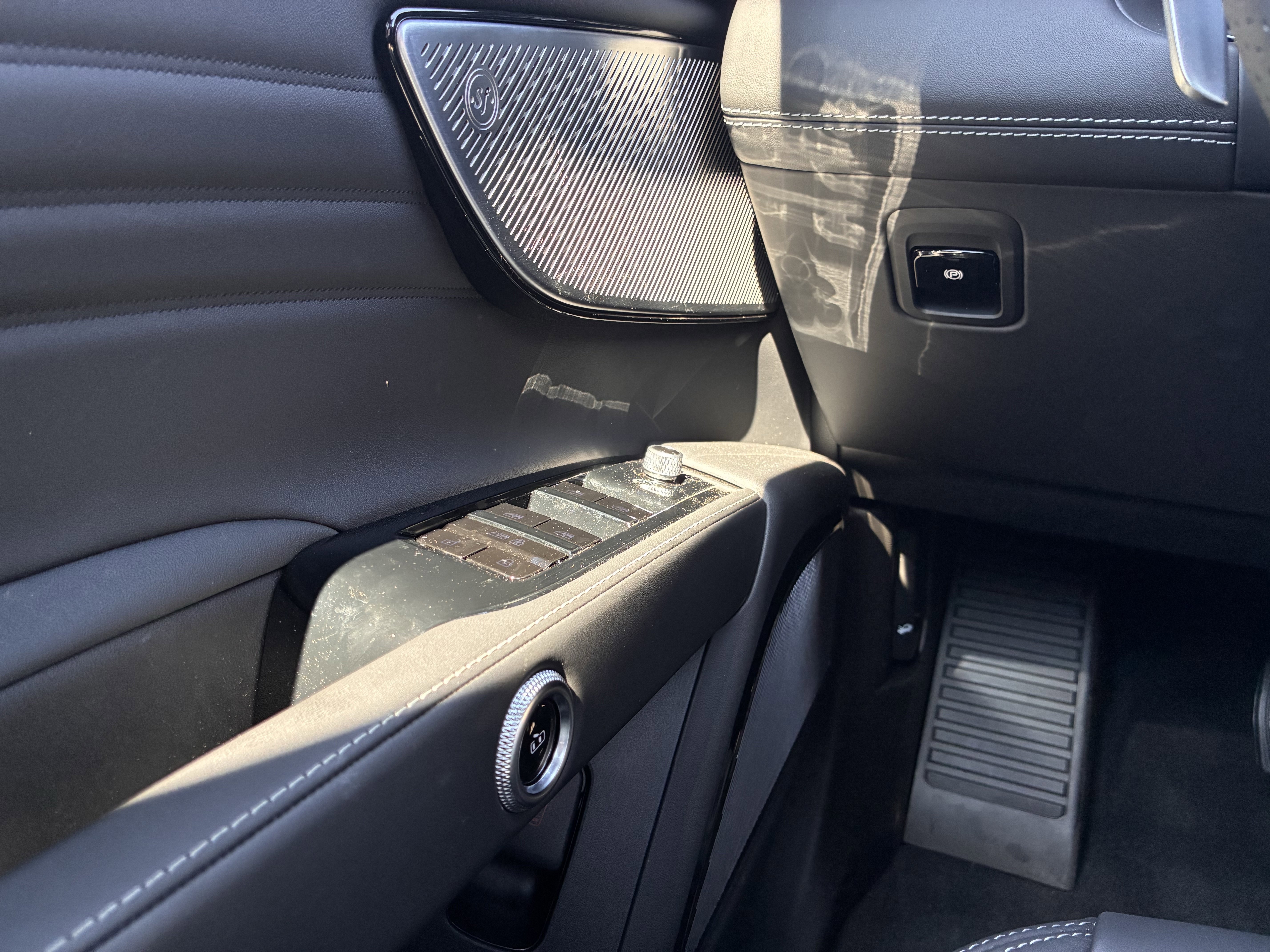 New 2025 Maserati Grecale GT image 17