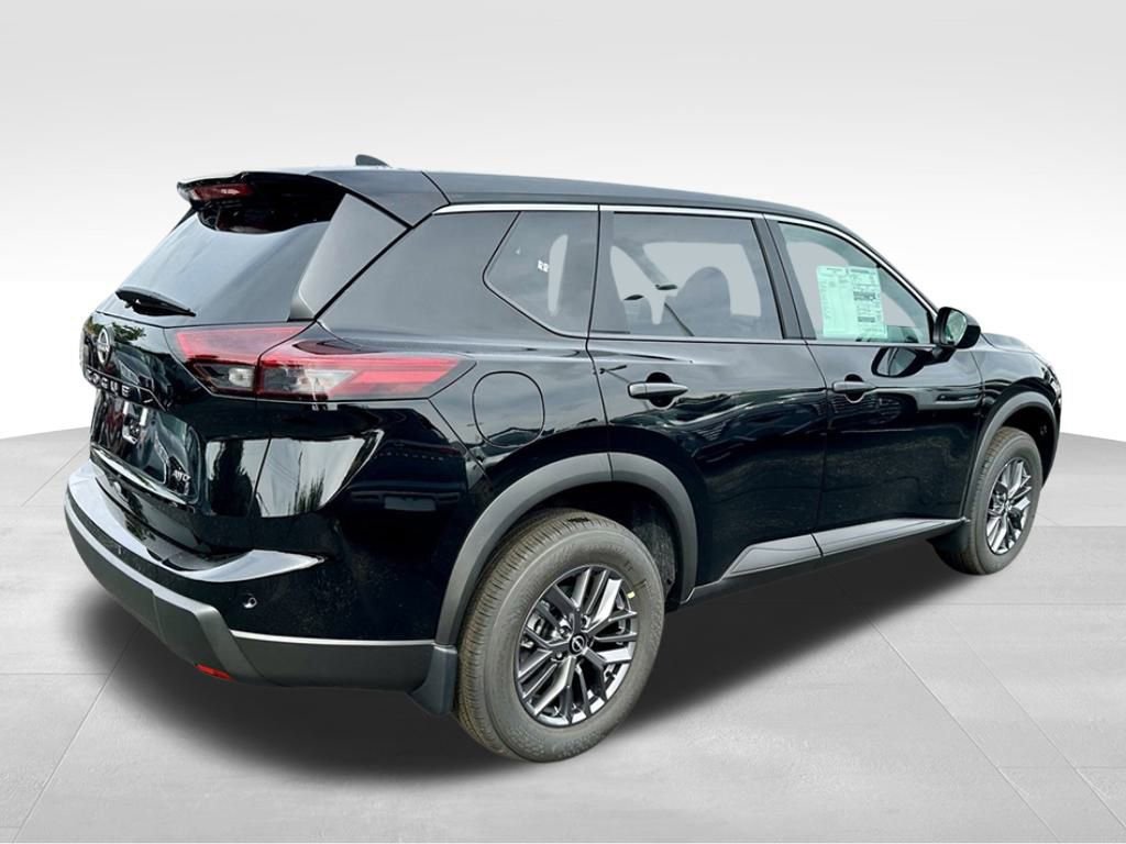 Used 2026 Nissan Rogue S image 4