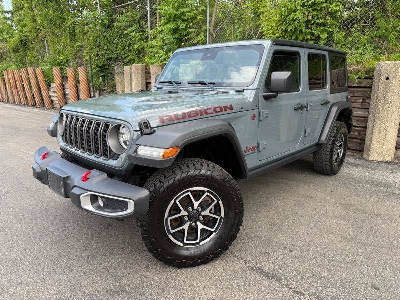 Used 2025 Jeep Wrangler Unlimited Rubicon AWD/4WD image 5