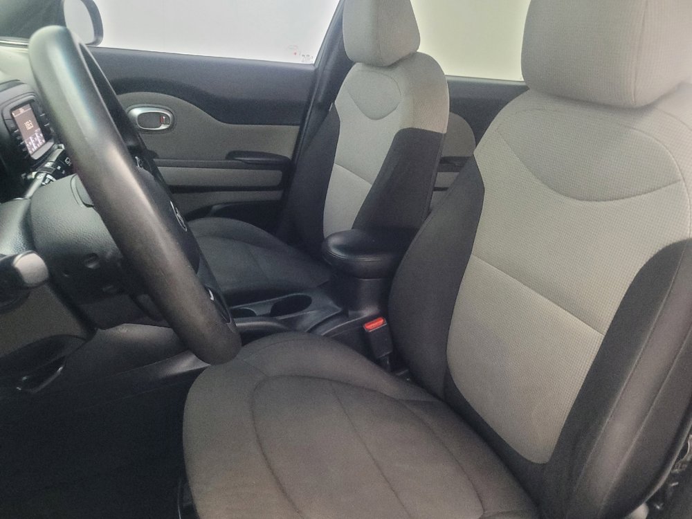 Used 2017 Kia Soul image 17