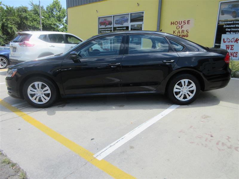 Used 2014 Volkswagen Passat 1.8T S image 5