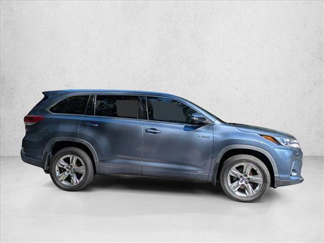 Used 2019 Toyota Highlander Limited image 4
