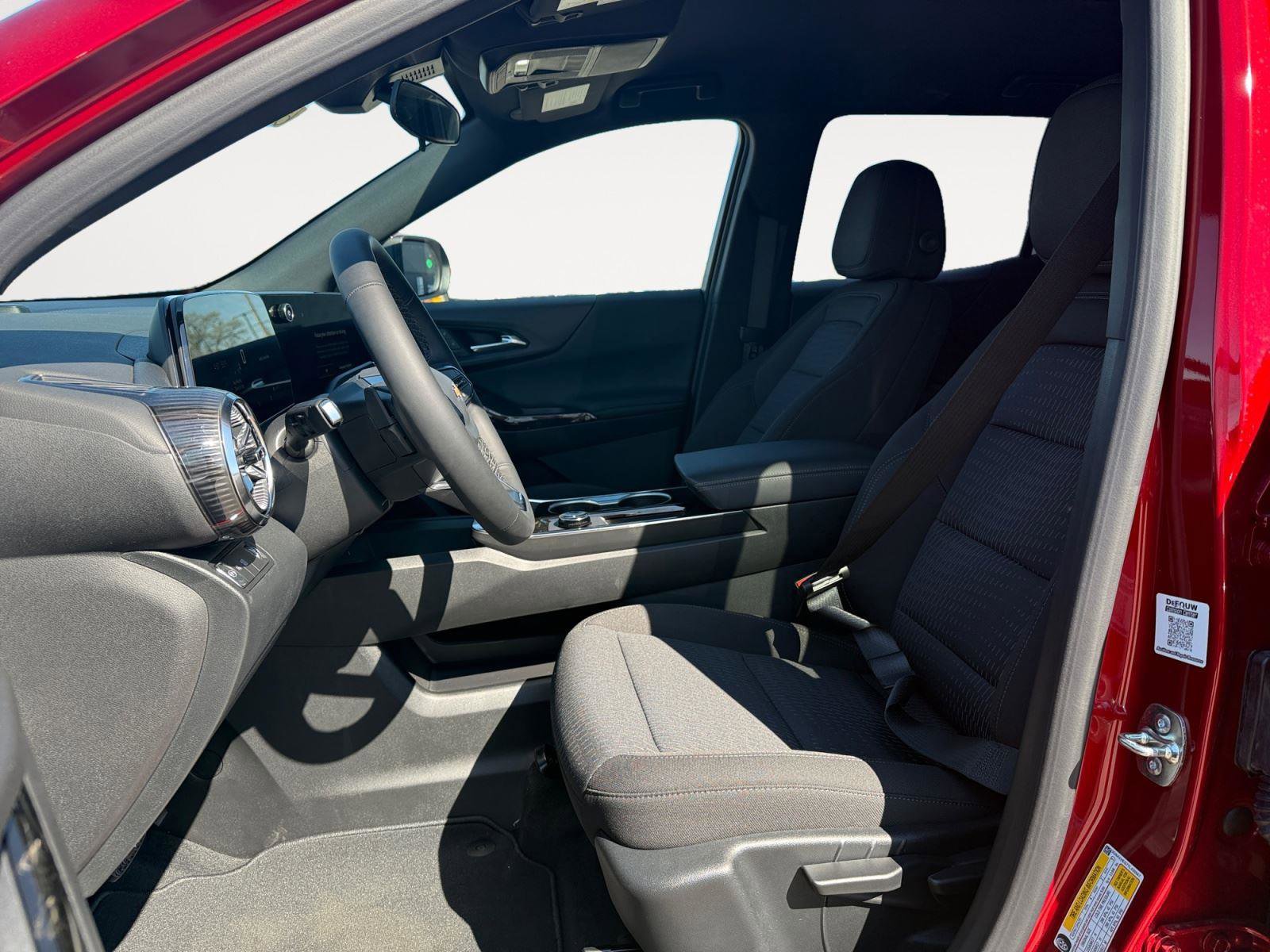 New 2026 Chevrolet Equinox LT FWD image 10