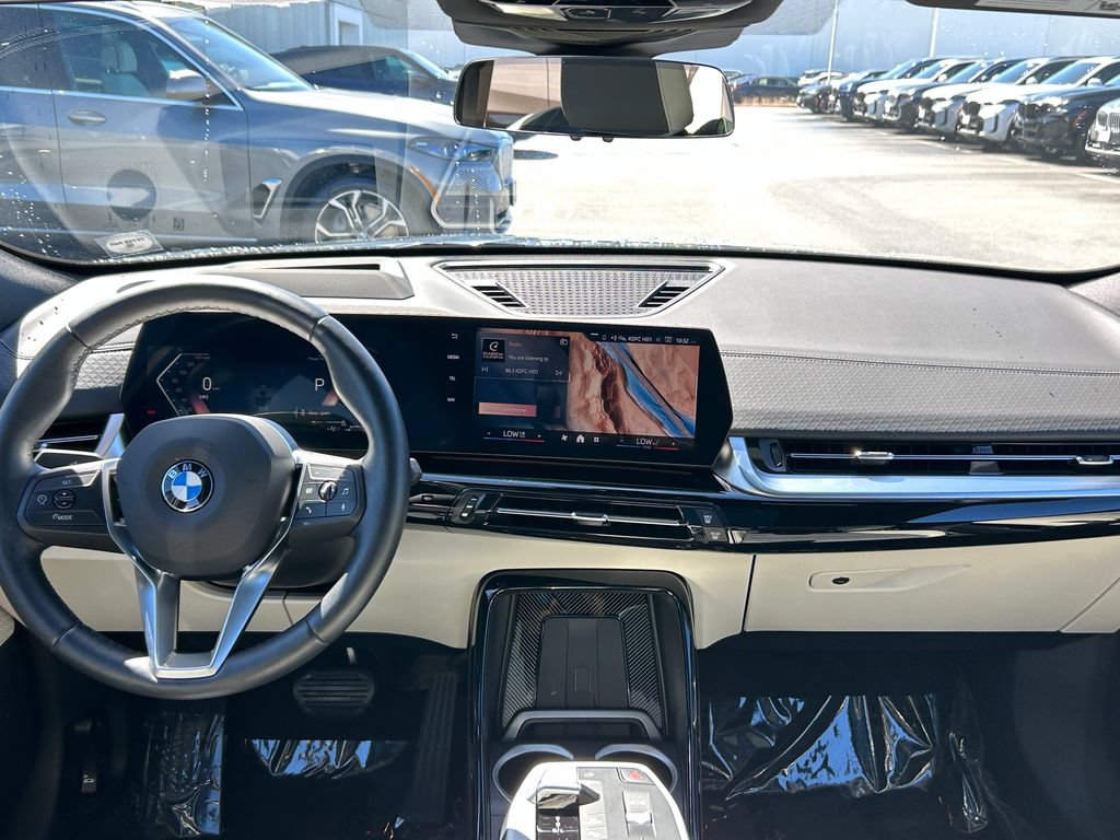 Used 2026 BMW X2 xDrive28i w/ Technology Package AWD/4WD image 34