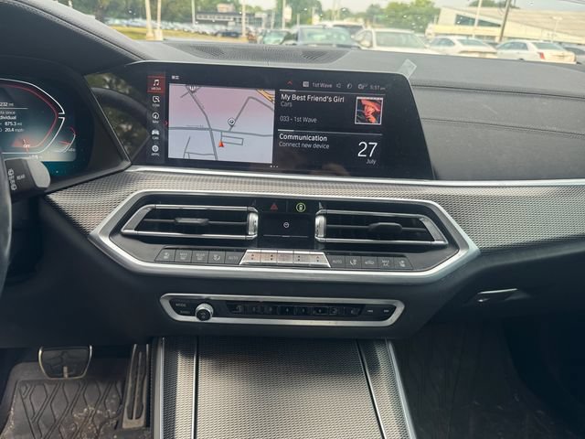Used 2022 BMW X5 xDrive40i w/ M Sport Package AWD/4WD image 10