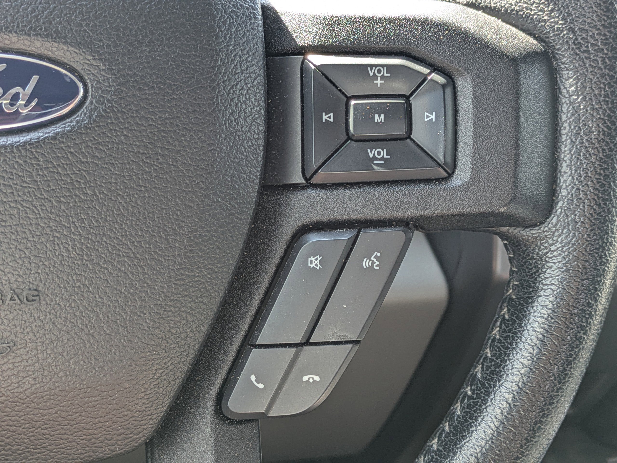 Used 2015 Ford F150 XLT w/ Equipment Group 302A Luxury image 22